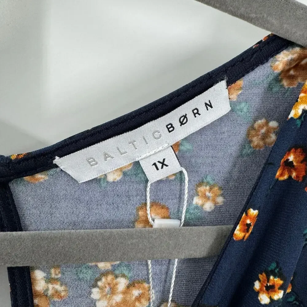 NEW Baltic Born Ashlyn Jumpsuit 1X Navy Floral Wrap Belted Wide Leg Plus Boho - Picture 9 of 11